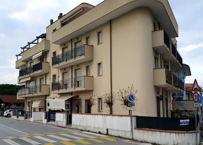 Stella Maris Family 벨레지아아지마리나